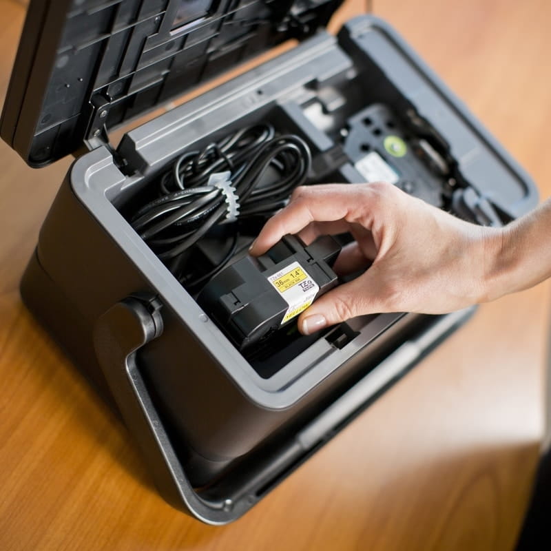 label printer pt-d800w internal storage compartment