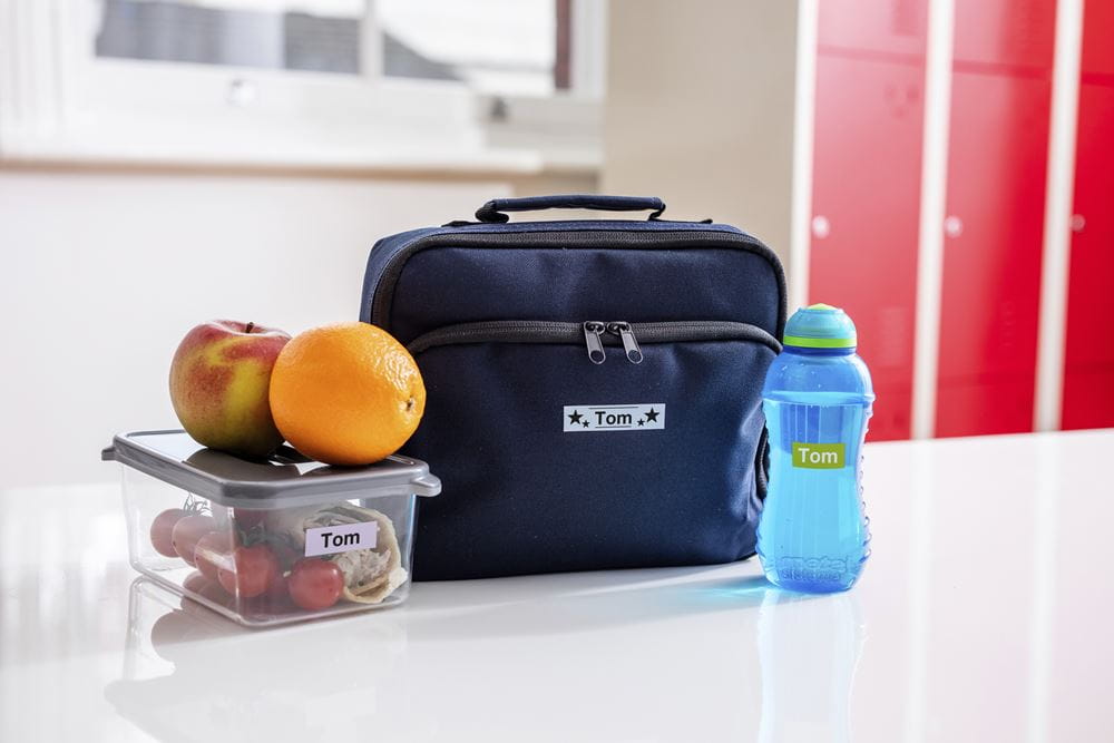 label tapes on lunch boxes