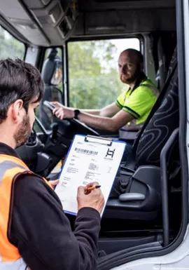 why-your-commercial-drivers-need-mobile-solutions