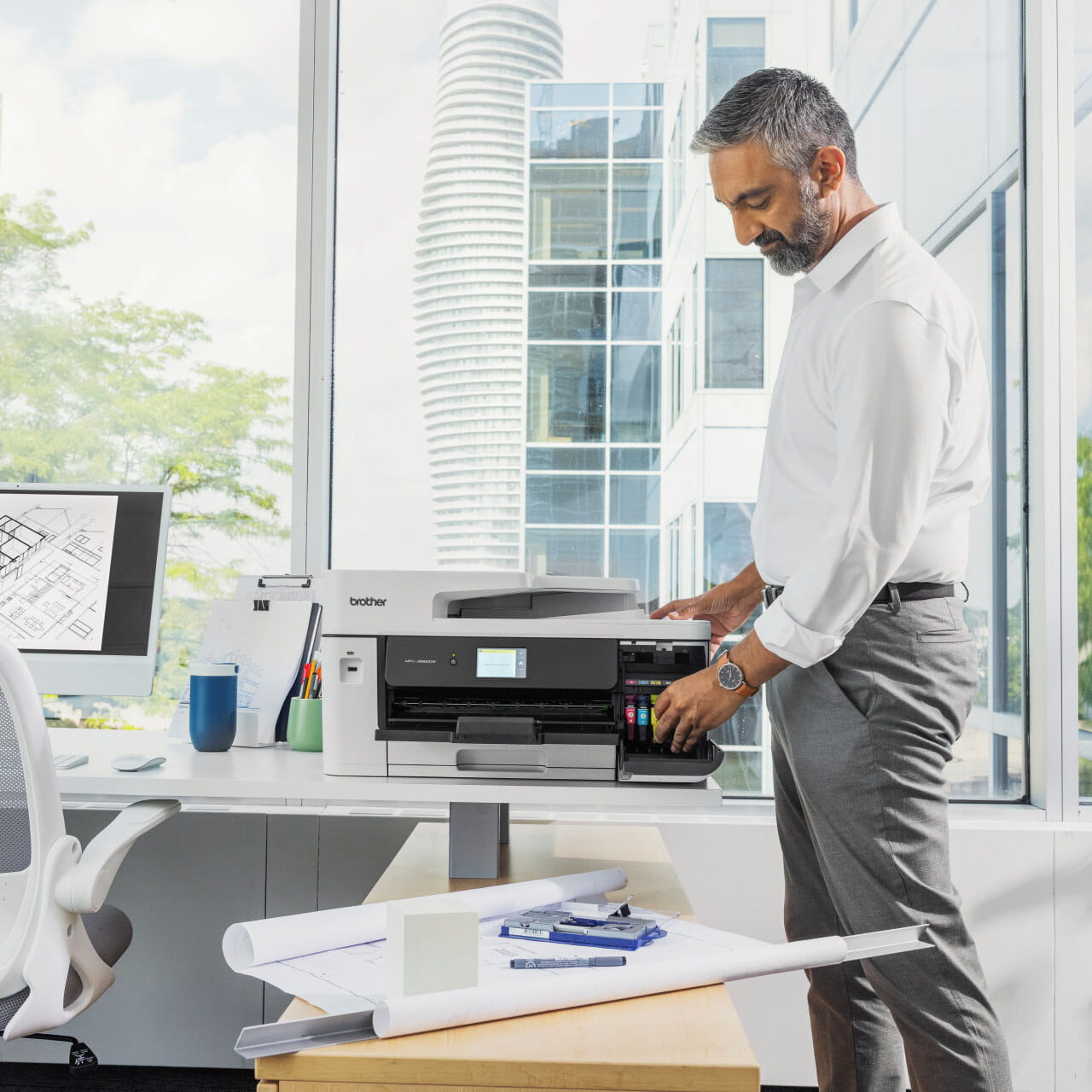 Brother MFC-J6560DW Inkjet Printer putting in inks